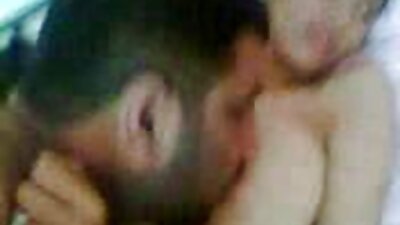 Seksowna blondynka polskie porno filmy za darmo żona w łóżku z mężem robi prawdziwe amatorskie domowe porno